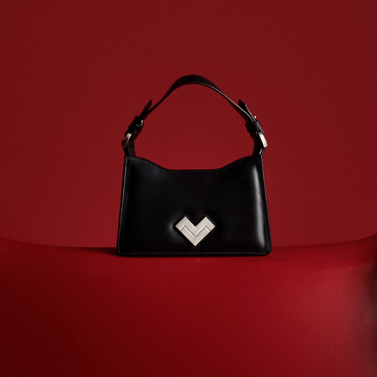Mario Valentino Black Polyurethane Women's Handbag main image 0
