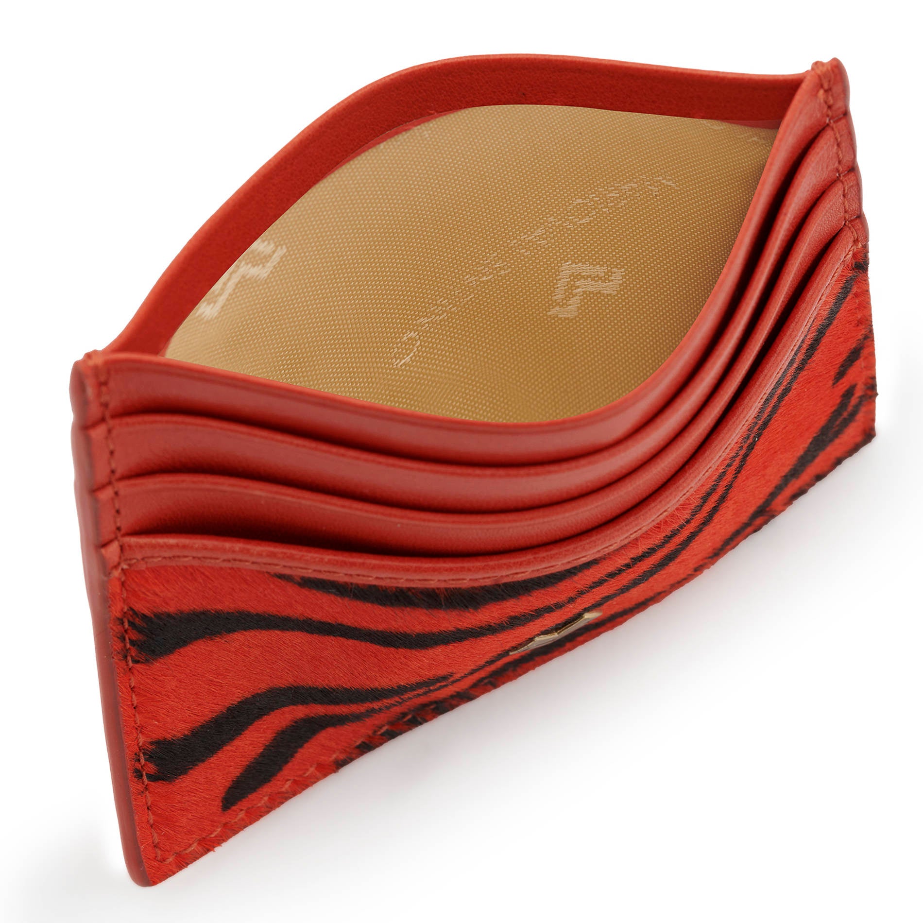 Valentino card holder featuring a central pocket, refined logoed lining and a sleek, structured slim design for essentials.