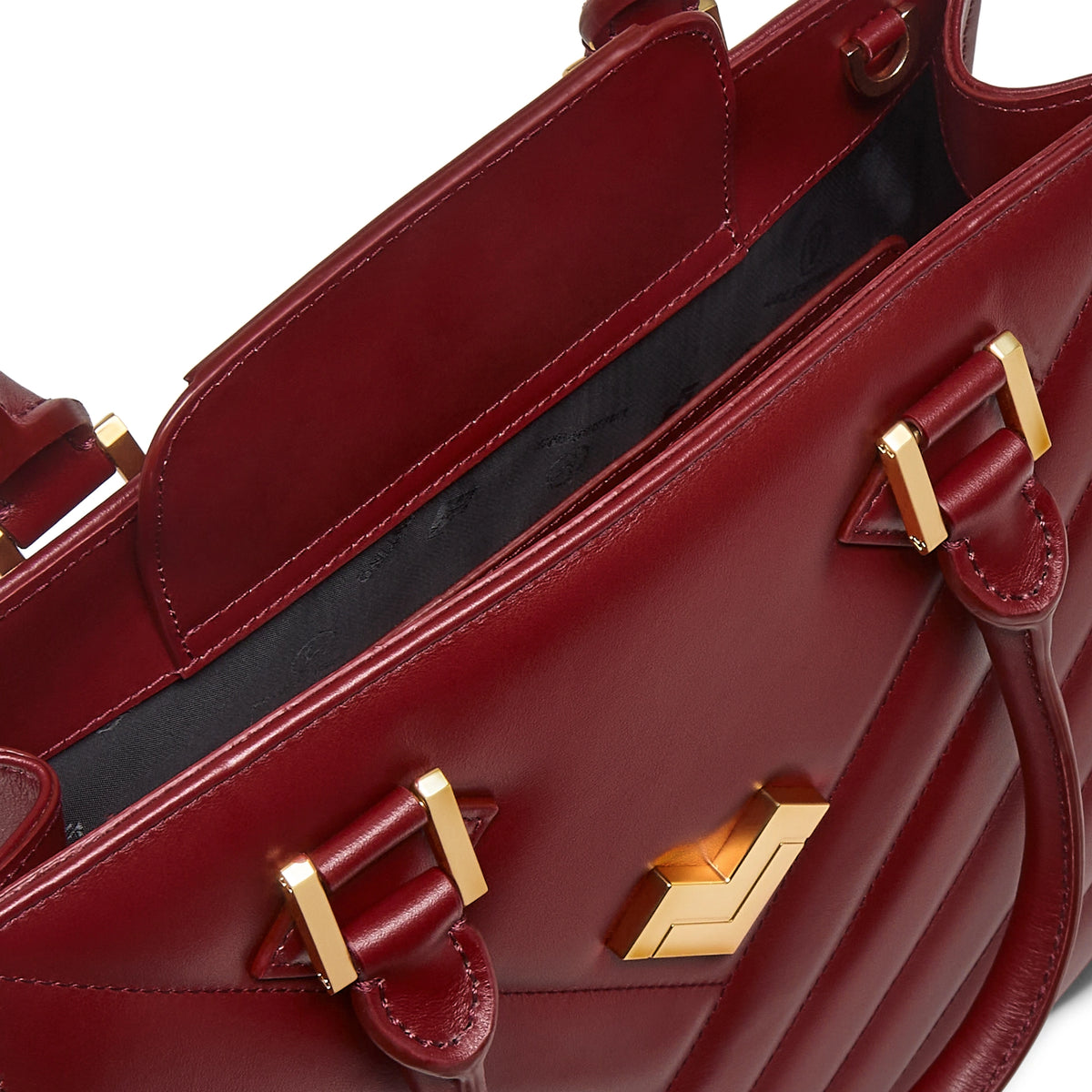 Mario Valentino Icon Large Matelassé bag in bordeaux calf leather, closure detail